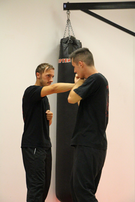 B.S.A. Beladiri Silat Académie travail mains nues, self défense efficace et concrète