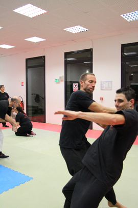 B.S.A. Beladiri Silat Académie travail mains nues, self défense efficace et concrète