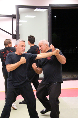 B.S.A. Beladiri Silat Académie travail mains nues, self défense efficace et concrète