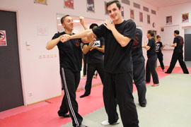 B.S.A. Beladiri Silat Académie travail mains nues, self défense efficace et concrète