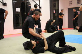 B.S.A. Beladiri Silat Académie travail mains nues, self défense efficace et concrète