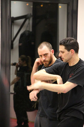 B.S.A. Beladiri Silat Académie travail mains nues, self défense efficace et concrète